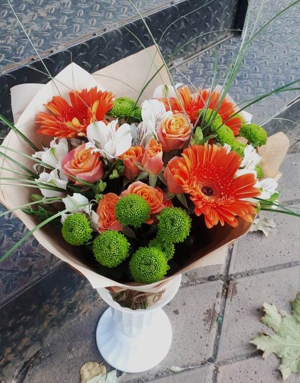Букет цветов из: Герберы, Хризантемы, Альстромерии и Розы в Порецкое
