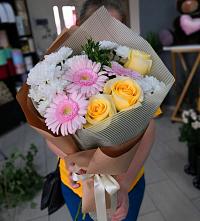 Букет цветов из:  Герберы, Розы и Хризантемы в Порецкое