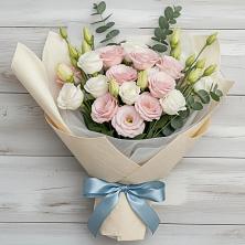 Букет цветов из:  Лизиантусы в Порецкое
