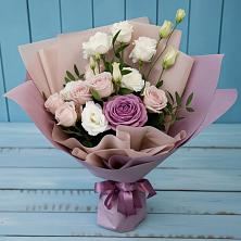 Букет цветов из:  Розы и Лизиантусы в Порецкое