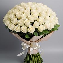 Букет 101 беля роза Белоснежка в Порецкое