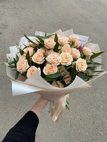 Букет Кремовые розы Латте в Порецкое