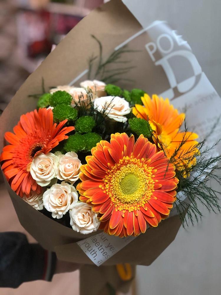 Букет цветов из: Герберы, Хризантемы и Розы в Порецкое