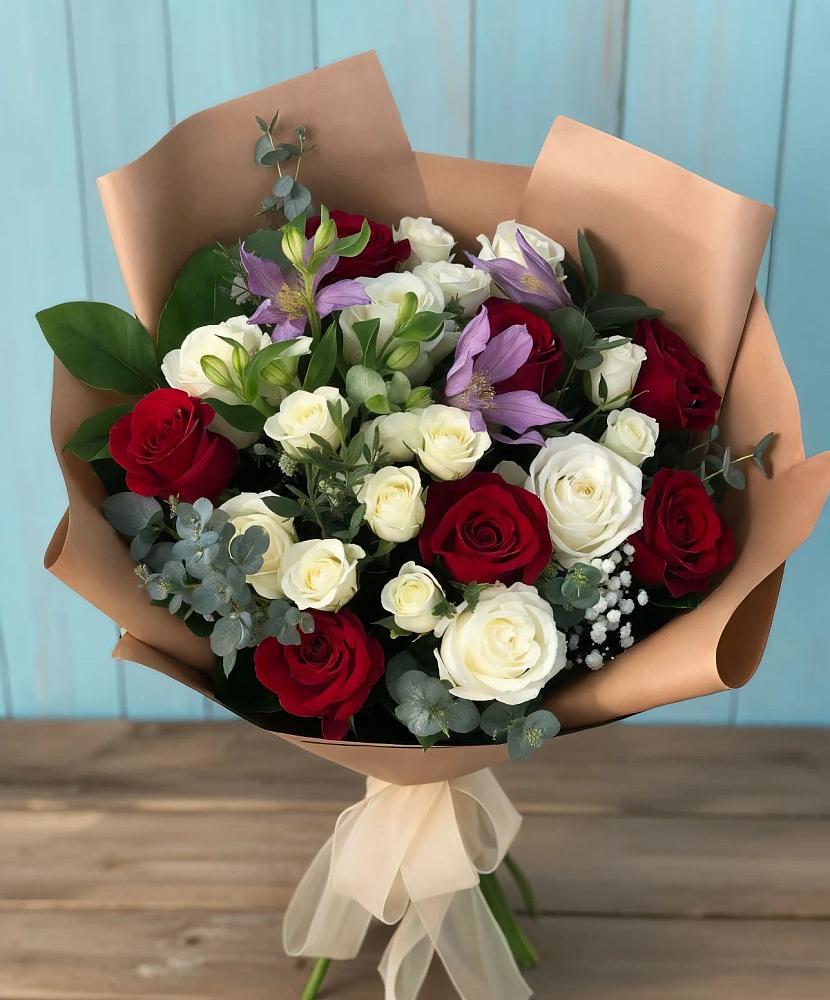 Букет цветов из: Розы и Альстромерии в Порецкое