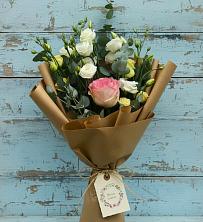 Букет цветов из:  Розы и Лизиантусы в Порецкое